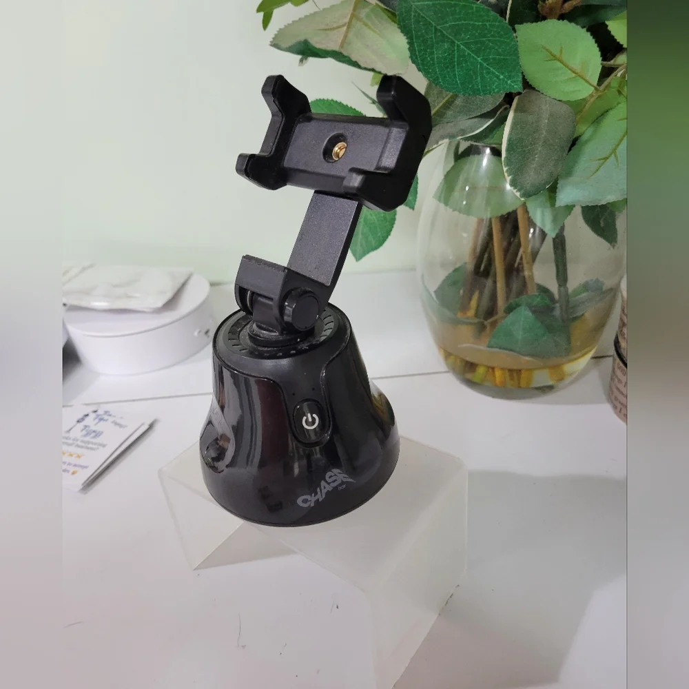 360° face tracking. Great for live shows!! Meet zoom live streaming+ NWOB